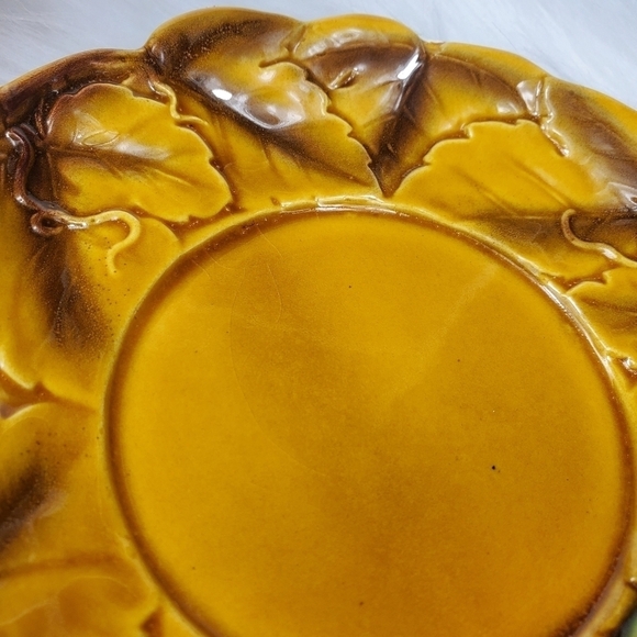 Vintage Nasco Japan Ceramic Pitcher‎ and - Raised Leaves & Saucer Fruit. - Picture 8 of 10